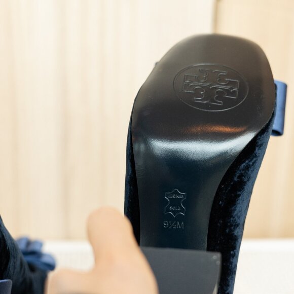 Tory Burch | Cicely Blue Velvet High Heels - Picture 3 of 3